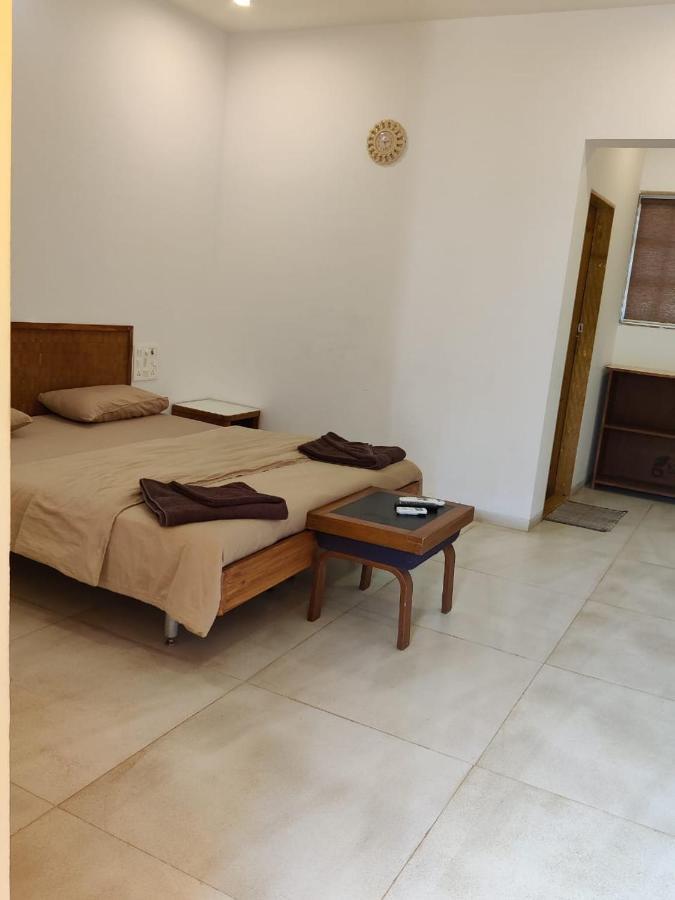 White House Beach Resort, Nagaon Exteriör bild